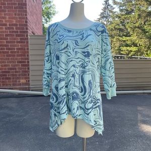 Cozy Blue Marble Swirl Flowy Shirt (Large)